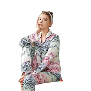 2021 popüler toptan uyku giyer pijama bayanlar kadın ipek pijama şort özel pijama kısa set saten pijama