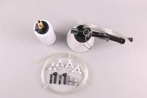 EC1523เครื่องมือสุญญากาศในโรงรถชุดเปลี่ยนอุปกรณ์ระบายลมเบรกด้วยแรงดัน - Product Image 6