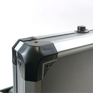 Accesorios de Casino Texas Hold'em Maleta gruesa personalizada 200 300 500K casino <span class=keywords><strong>poker</strong></span> Chip Caja de almacenamiento Casino token carrycase - Product Image 6