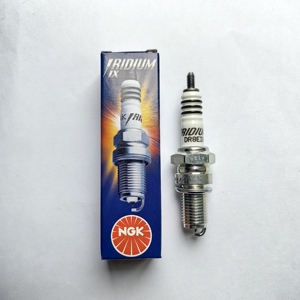Bougie d'allumage de moto d'origine NGK en gros Bujia 6681 DR8EIX pour Honda <span class=keywords><strong>Hawk</strong></span> CB400N/T/T-AT 400CC, quatre pistes 300EX 300CC - Product Image 5