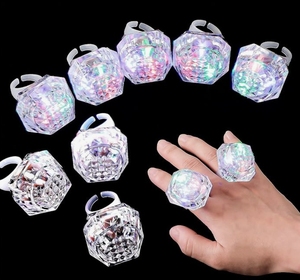 Кольца со светодиодным освещением для девичника, сувениры, бриллиантовое кольцо для дня рождения, свадьбы, вечеринки, аксессуары, мигающее кольцо на палец - Product Image 1