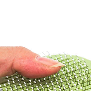 Brosse moderne écologique en ABS et acier inoxydable pour enlever les poils d'animaux de petite taille, plusieurs couleurs - Product Image 2