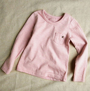 Camisetas Americanas al por Mayor con Cuello Redondo y Bolsillo en Diferentes Colores - Product Image 2