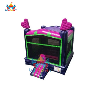 Maison gonflable sur le thème du cœur, château gonflable pour enfants violet et rose avec accents de cœur pour la fête des filles et les jeux en plein air - Product Image 5