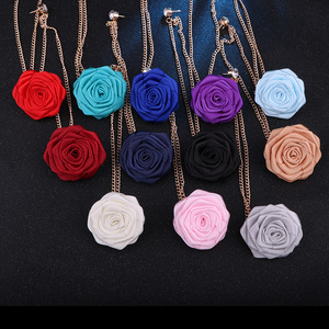 Broche de solapa con borla de flor de rosa de piedra natural chapado en oro de aleación hecho a mano para novio, padrino de boda, aniversario o niños - Product Image 4