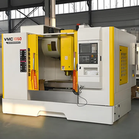 Centre d'usinage vertical CNC à cinq axes entièrement automatique VMC1050, broche conique BT40, production nationale