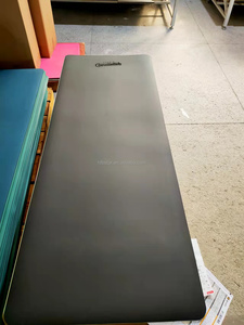Tapetes de Yoga Ecológicos de Caucho Natural PU Negro con Logotipo de Diseño Personalizado, 5mm de Grosor, Celda Cerrada, Agarre Superior y Resistentes al Sudor - Product Image 4