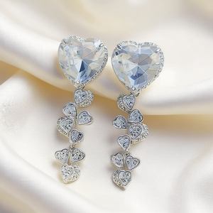 Boucles d'oreilles pendantes en or blanc E1406, motif cœur, serties de cristaux et strass, pour mariage, romantiques, bijoux pour femme - Product Image 2