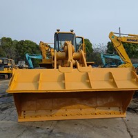Chargeuse CAT966E d'occasion à prix avantageux, en bon état, avec pièces essentielles intactes et pompe hydraulique d'origine.