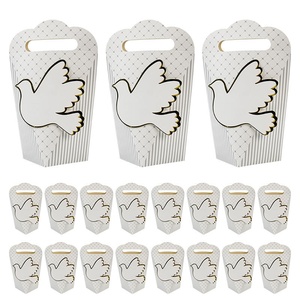 Caja de Regalo Blanca con Borde Dorado en Relieve para Empaque, Caja de <span class=keywords><strong>Dulces</strong></span> para Boda, Bautizo, Recuerdo, Caja de Regalo Artesanal - Product Image 1