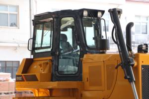 Bulldozer de Alta Calidad de 176 hp y 17 Toneladas, Modelo B160C, con Orugas de Goma, en Venta - Product Image 6