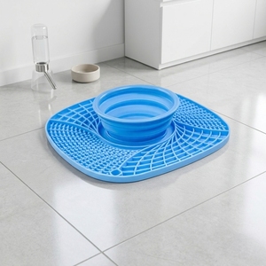 Neu Eingetroffene Multifunktionale Tragbare Quadratische Silikonschüsseln für Kleintiere, Katzen & Hunde - Für Innen-/Außen-/Reisegebrauch - Product Image 2