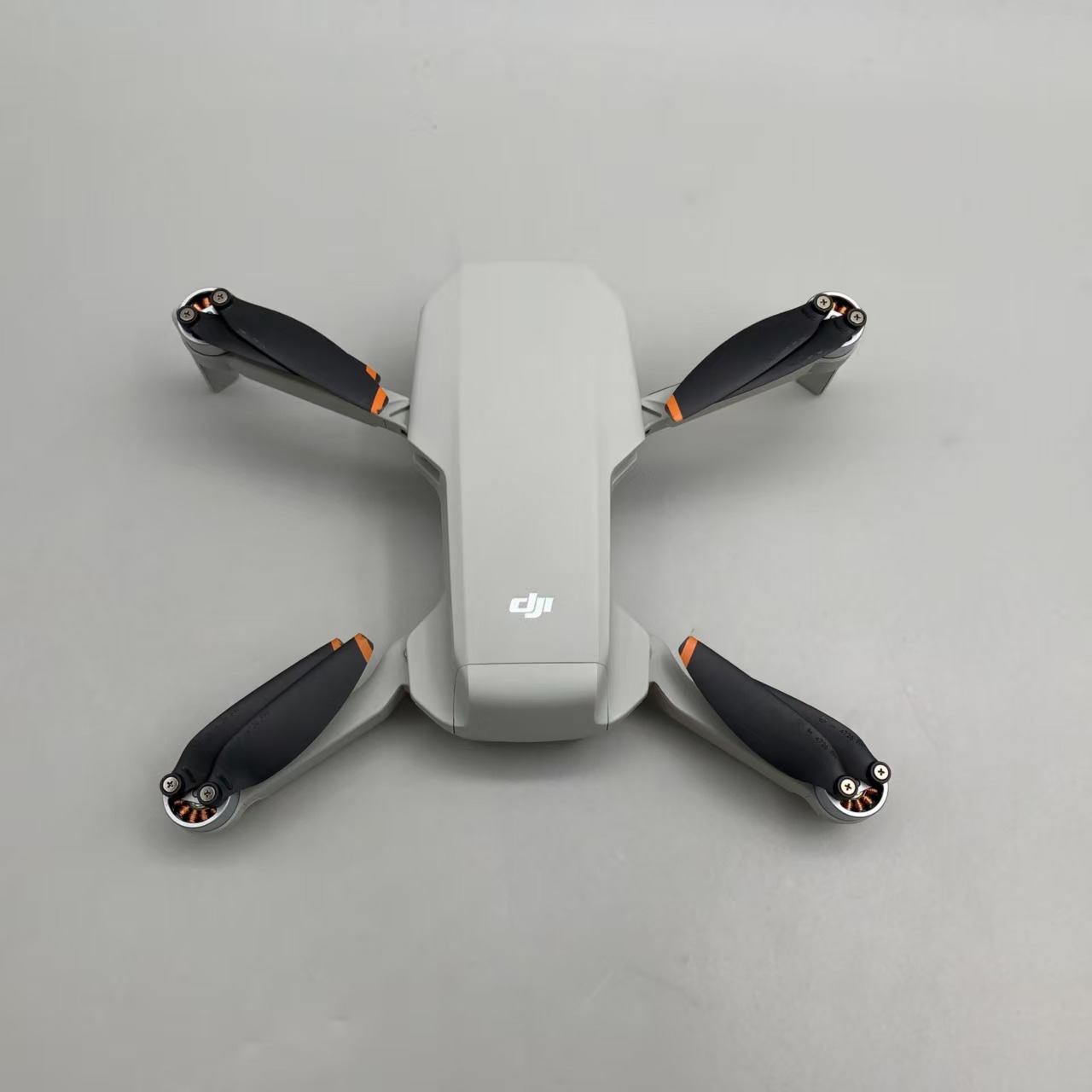 DJI Mavic 4k