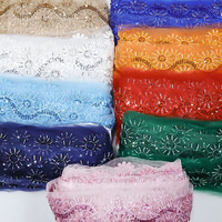 Tissu en tulle brodé de dentelle perlée Sfifa pour la décoration de caftan et takchita
