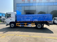 Véhicule de collecte des ordures à moteur Yuchai LHD, facile à charger et à décharger