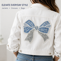 Grande applique en jean bleu avec nœud, perles, billes et paillettes, patch brodé à coudre pour robes, vestes, sacs et projets DIY