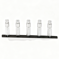 Vente en gros ALKA Modèle 1688-XXS-2 Atomiseur de parfum vide en verre rechargeable avec pompe pulvérisatrice, capuchon doré et diffuseur à bâtonnets sérigraphié