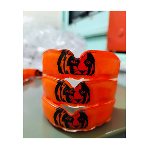 ตัวป้องกันปากสำหรับต่อยมวยผู้ใหญ่แบบใหม่พิมพ์ลายฟันแบบออกแบบได้ตามต้องการ - Product Image 1
