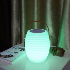 RGBW <span class=keywords><strong>lampada</strong></span> da tavolo <span class=keywords><strong>a</strong></span> LED <span class=keywords><strong>con</strong></span> <span class=keywords><strong>telecomando</strong></span> per AC/DC/diretta solare/<span class=keywords><strong>batteria</strong></span>/alimentazione elettrica per alberghi e paesaggi - Product Image 2