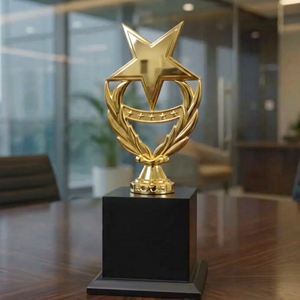 Elegante trofeo en forma de estrella para programas de reconocimiento anuales para eventos corporativos - Product Image 1