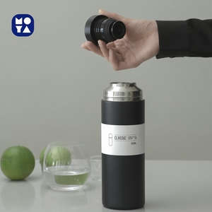 Bouteille d'eau en acier inoxydable OEM 500 ml, nouvelle arrivée, fond <span class=keywords><strong>plat</strong></span>, <span class=keywords><strong>thermos</strong></span> isolé, <span class=keywords><strong>chaud</strong></span> et froid, portable, <span class=keywords><strong>thermos</strong></span> de sport avec logo personnalisé - Product Image 4