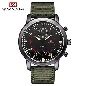 Montre chronographe de style pilote pour hommes, boîtier noir, sangle en cuir avec surpiqûres blanches, montre-bracelet de sport - Product Image 2