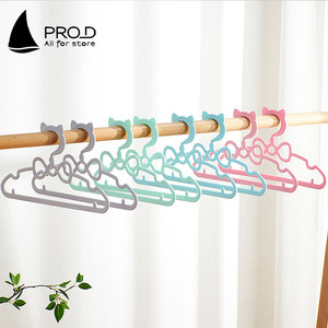 Colgador <span class=keywords><strong>de</strong></span> <span class=keywords><strong>ropa</strong></span> para niños con diseño bonito, colgador <span class=keywords><strong>de</strong></span> <span class=keywords><strong>ropa</strong></span> <span class=keywords><strong>de</strong></span> plástico antideslizante para bebé multifuncional para el hogar - Product Image 2