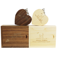 Clé USB en bois personnalisée en forme de cœur 2.0 16 Go 32 Go 64 Go avec boîte assortie pour cadeau de mariage