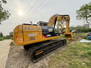 Caterpillar chenillé 20ton utilisé Cat 320 320D2L 320D pelle d'occasion Cat 320D 320D2L terrassement pelle CAT320 CAT320C - Product Image 2