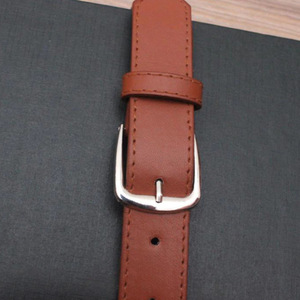 Correas de cuero personalizadas en forma de H para tapetes de picnic, soportes de cuero para tapetes de yoga, cinturones de sujeción para mantas de camping al aire libre. - Product Image 1