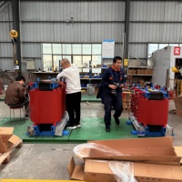 Transformateur sec à faible bruit, durable et sécurisé, de 30 kVA à 2 500 kVA, vente directe des fabricants, produit très demandé