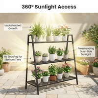 Étagère à plantes à trois niveaux, gain de place, idéale pour les balcons, les appartements et les petits jardins. Étagère de rangement pour pots de fleurs en métal