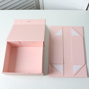 Scatole di abbigliamento di lusso personalizzate per imballaggio in cartone vestiti/<span class=keywords><strong>scarpe</strong></span> scatola regalo magnetica bianca opaca con nastro - Product Image 2