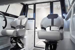 Catamarán de Pesca de Aluminio de 7.9m (26 pies) de Alta Velocidad, Nuevo, Familiar, Tipo Yate con Cabina - Product Image 2