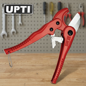 Coupe-tuyau en PVC rouge de qualité industrielle UPTI, fabrication taïwanaise, outil manuel HW402306, 279g, garantie 3 ans pour la plomberie - Product Image 2