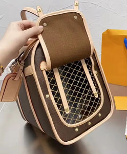 Lüks tasarımcı evcil hayvan taşıyıcı küçük evcil köpek Tote için klasik deri köpek taşıma çantası moda kedi taşıyıcı çanta - Product Image 5
