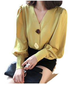 Elegante Blusa Casual de Oficina para Mujer, Nueva Colección Primavera, con Cuello en V, Manga Larga, Estilo Linterna Vintage, Teñida con Hilo de Satén, Lisa, Holgada y con Botones - Product Image 1