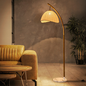 <span class=keywords><strong>Lampada</strong></span> <span class=keywords><strong>da</strong></span> <span class=keywords><strong>Terra</strong></span> E27 Economica per Camera <span class=keywords><strong>da</strong></span> Letto, Calda e Romantica, in <span class=keywords><strong>Tessuto</strong></span>, Semplice e Popolare per Soggiorno e Divano - Product Image 1