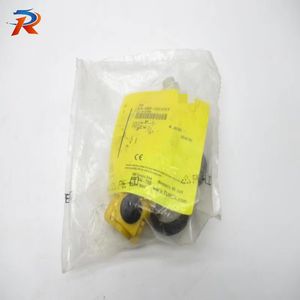 BC10-P30SR-FZ3wbrX2W/PG9 2310400 20-250VAC NSMP новый оригинальный готовый запас промышленной автоматизации PLC выделенный PLC Программирование C - Product Image 1