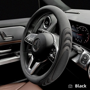 Housse de volant de voiture en daim gris populaire à 4 branches avec logo personnalisé pour hommes, antidérapante, ajustement universel pour la plupart des voitures - Product Image 3