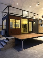 Petite maison sur roues à l'échelle 1/10ème