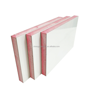 Panneaux composites isolés en plastique renforcé de fibres de verre (GRP/FRP) avec âme en mousse de polystyrène extrudé (XPS) pour les parois des camions frigorifiques - Product Image 1