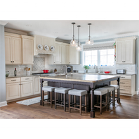 Armoire de cuisine en bois massif sur mesure, design personnalisé haut de gamme, style traditionnel
