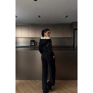 Conjunto Deportivo de Invierno Negro con Media Cremallera, Cómodo y Transpirable, Diseño Personalizado, Logotipo Bordado, Estilo Urbano, Cuello con Capucha - Product Image 1