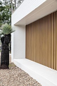 <span class=keywords><strong>Porte</strong></span> <span class=keywords><strong>de</strong></span> <span class=keywords><strong>garage</strong></span> sectionnelle moderne ATMOS en aluminium à battant vertical, surface finie pour villa, montage encastré - Product Image 6