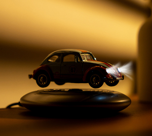 Modellino Auto Mini Beetle Retrò in Lega Scala 1:36 con Doppia Porta, Funzione Pull-Back e Levitazione Magnetica, Auto in Metallo Pressofuso per Uomini - Product Image 4