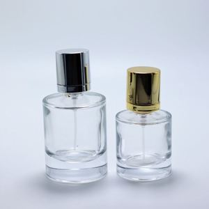 Wholesale 30ml50ml100ml Round Clear Glass <b>Perfume</b> <b>Bottle</b> with Silver Cap - Product Image 4