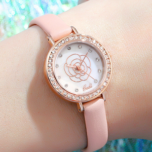 Montre-bracelet pour femme avec cadran serti de diamants, bracelet en cuir rond, tendance et moderne - Product Image 4