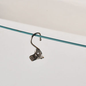 Gancho para Cortina Plateado, Curvo, de Acero al Carbono, Diseño Minimalista para Cortinas de Baño - Product Image 4