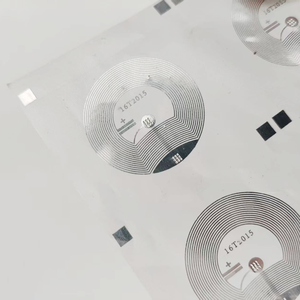 Etiqueta de papel con incrustaciones <span class=keywords><strong>RFID</strong></span> de 13,56 MHz/915MHz ecológica, Chip UHF HF, lectura-escritura pasiva para tarjetas de visita, hotel para pago - Product Image 1